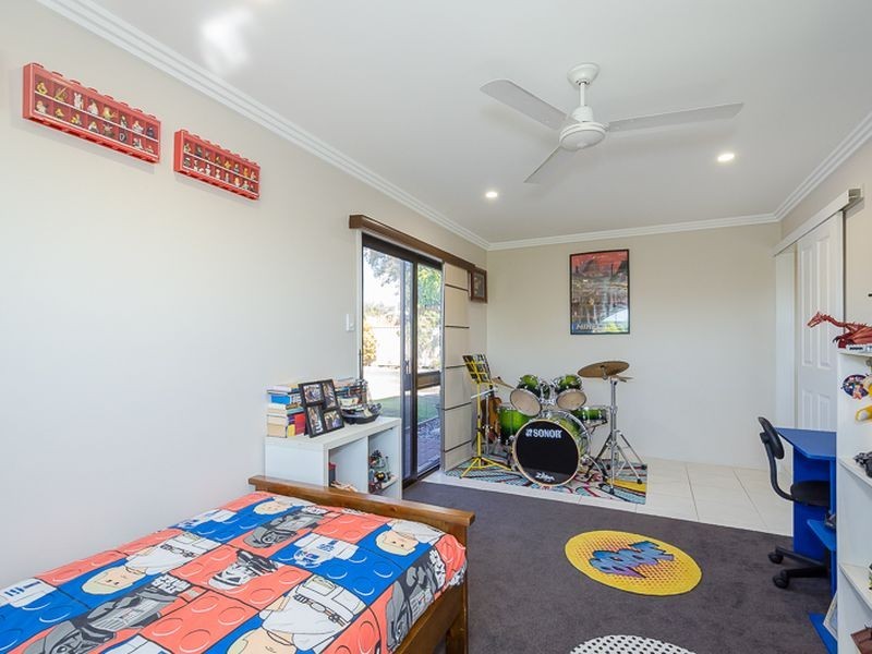 2 Canonbar Street, Clinton QLD 4680