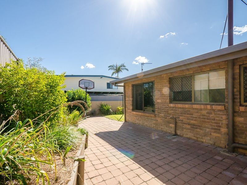 2 Canonbar Street, Clinton QLD 4680