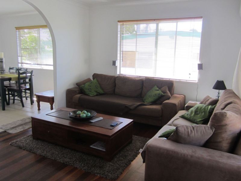 19 Penda Avenue, New Auckland QLD 4680