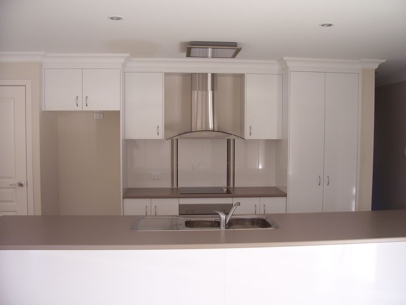 42 DARTMOUTH CLOSE, Gladstone QLD 4680