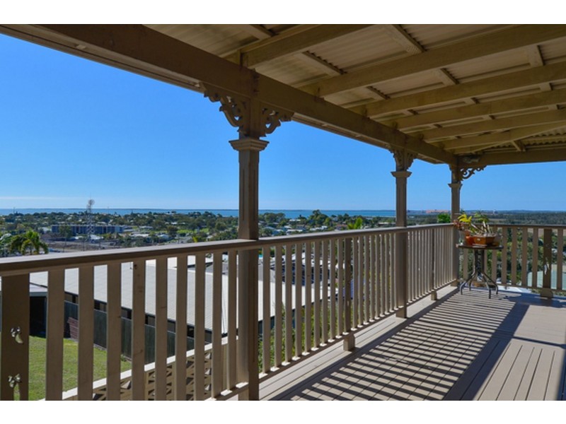 4 Adelaide Street, South Gladstone QLD 4680