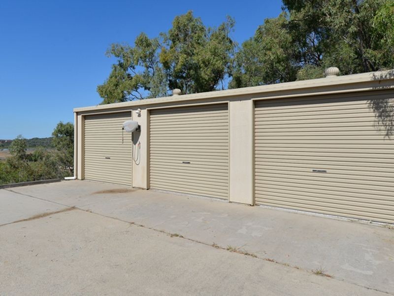 4 Adelaide Street, South Gladstone QLD 4680