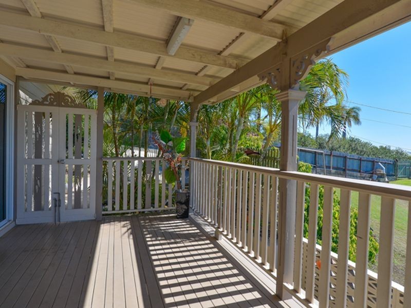 4 Adelaide Street, South Gladstone QLD 4680