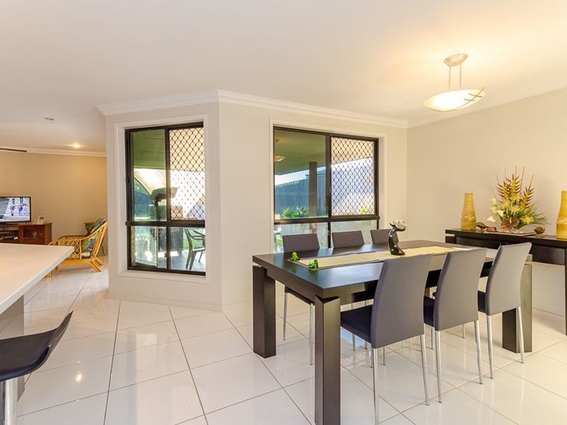 14 Southern Cross Close, Telina QLD 4680