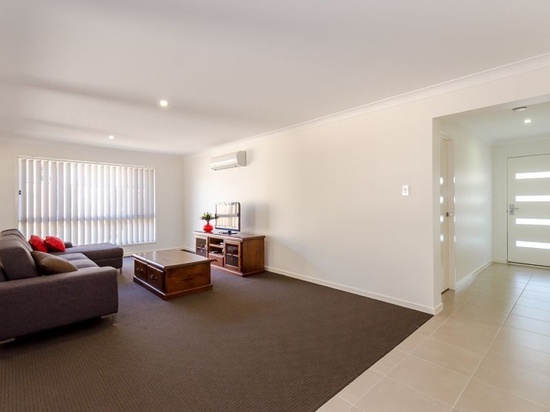 15 Peter Corones Drive, Kirkwood QLD 4680