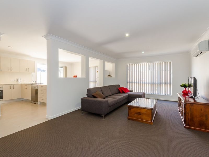 15 Peter Corones Drive, Kirkwood QLD 4680