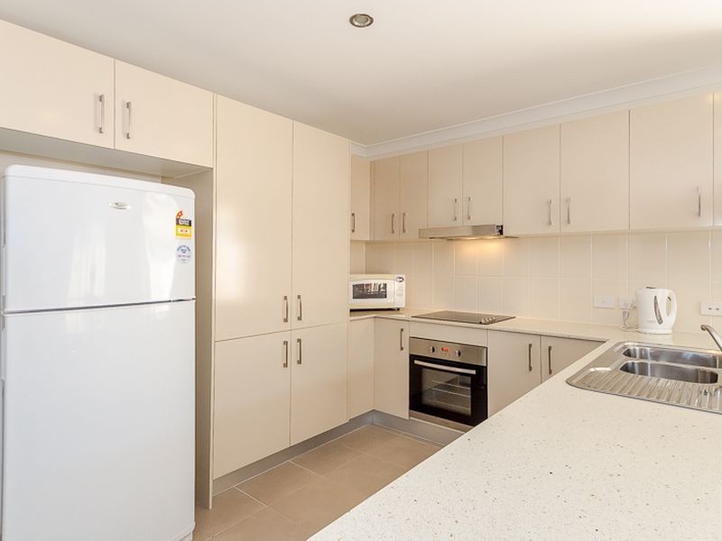 15 Peter Corones Drive, Kirkwood QLD 4680