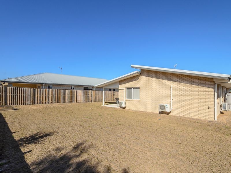 15 Peter Corones Drive, Kirkwood QLD 4680