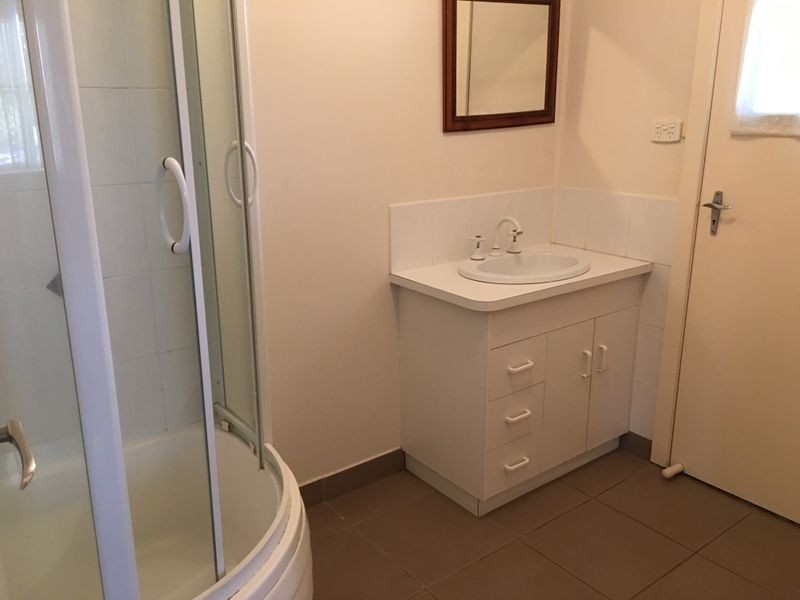 10 OMalley Street, West Gladstone QLD 4680