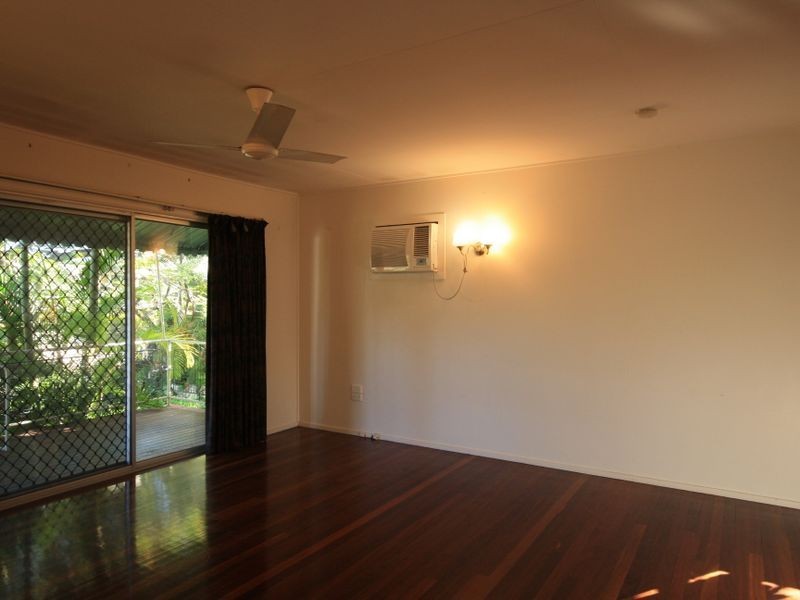 10 OMalley Street, West Gladstone QLD 4680