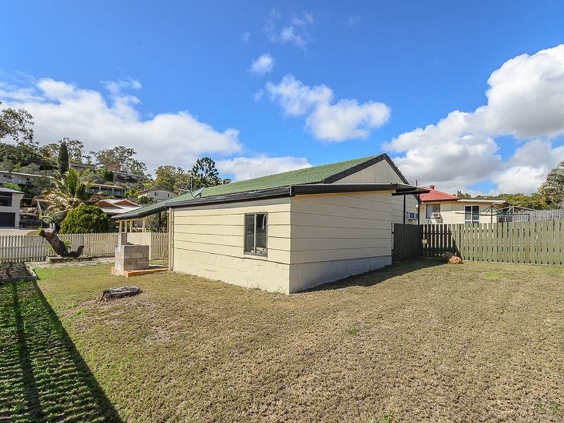 25 Charles Street, West Gladstone QLD 4680