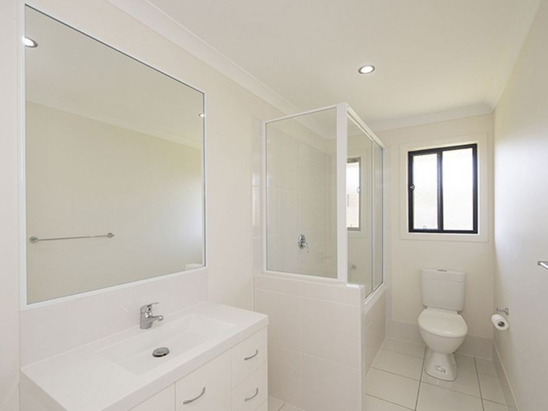 4 Carnegie Court, Glen Eden QLD 4680