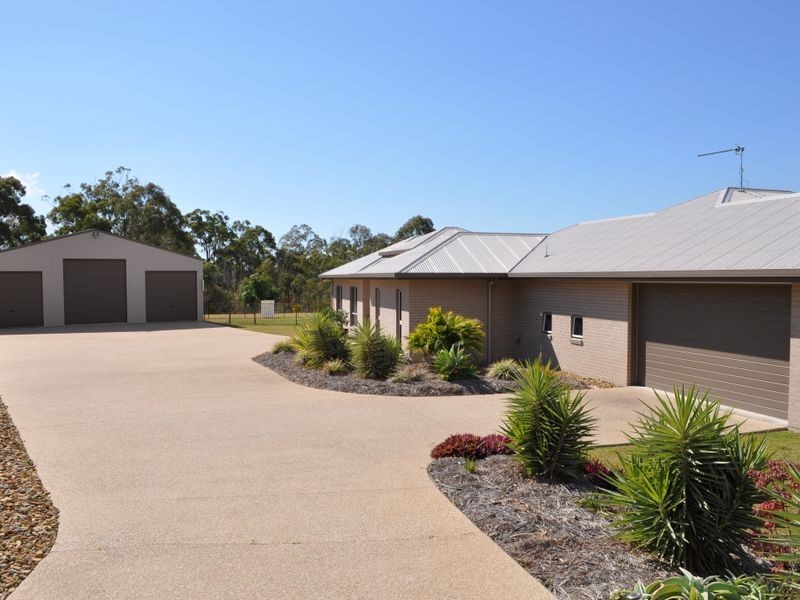 4 Tree Tops Close, Glen Eden QLD 4680