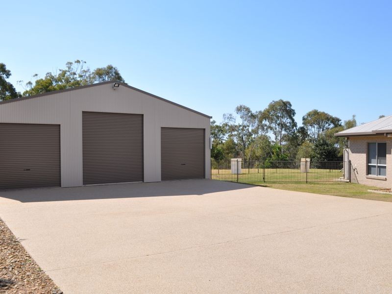 4 Tree Tops Close, Glen Eden QLD 4680