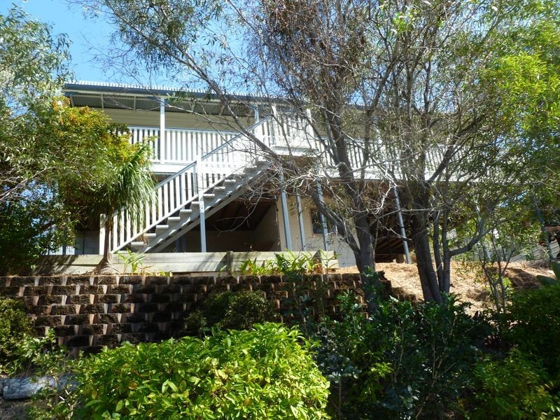 8 WATTLE STREET, Gladstone QLD 4680