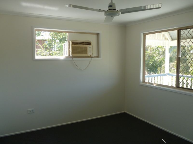 8 WATTLE STREET, Gladstone QLD 4680