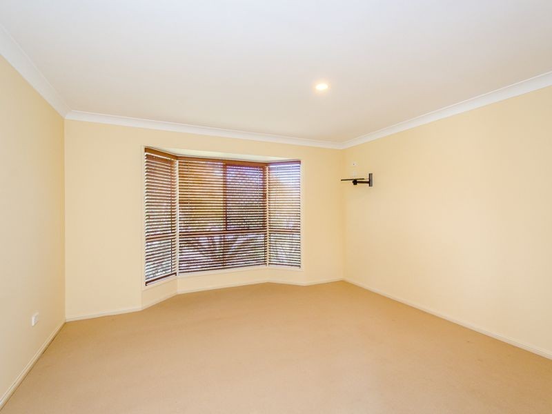 72 Penda Avenue, New Auckland QLD 4680