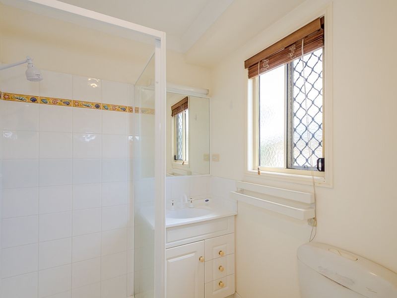 72 Penda Avenue, New Auckland QLD 4680