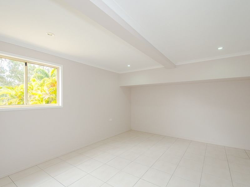 72 Penda Avenue, New Auckland QLD 4680