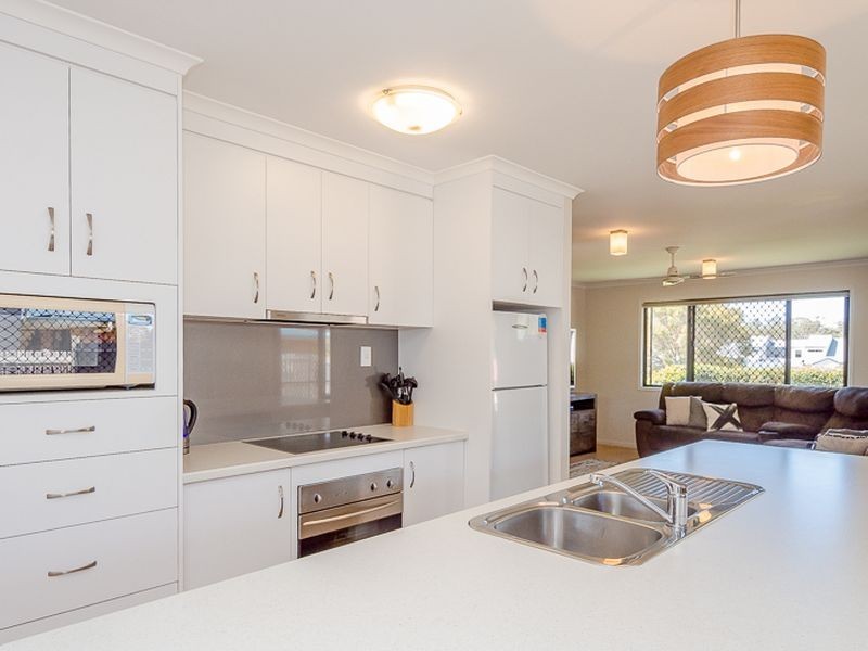 4 James Court, Telina QLD 4680