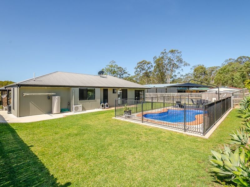4 James Court, Telina QLD 4680