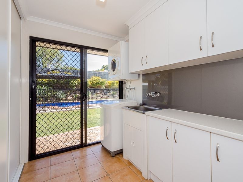 4 James Court, Telina QLD 4680