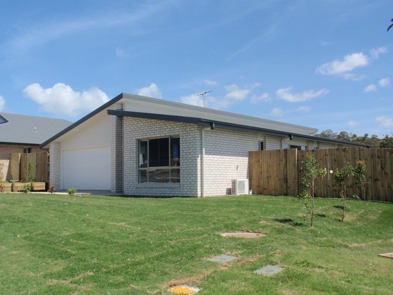 26 BOTTLEBRUSH DRIVE, Kirkwood QLD 4680