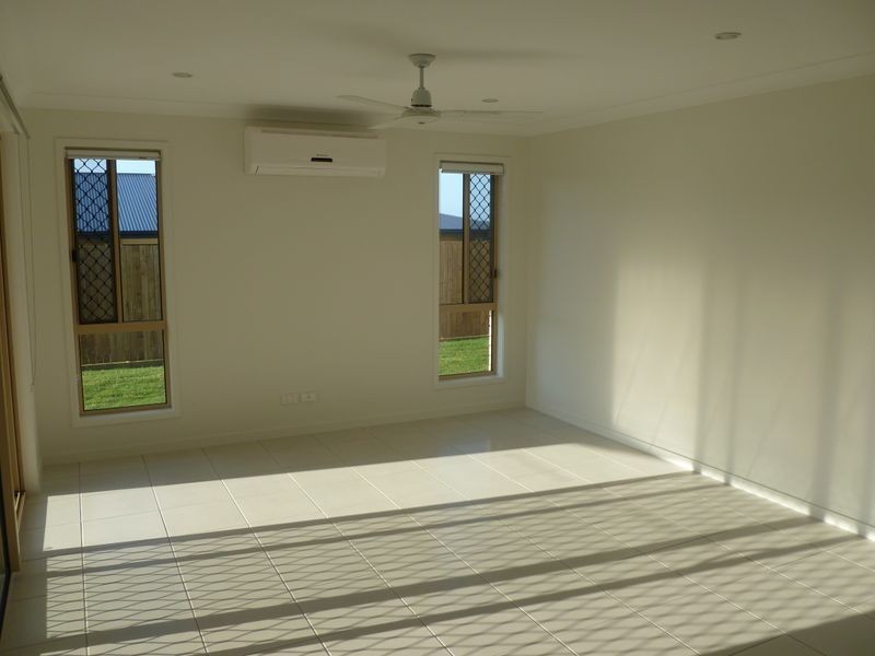 26 BOTTLEBRUSH DRIVE, Kirkwood QLD 4680