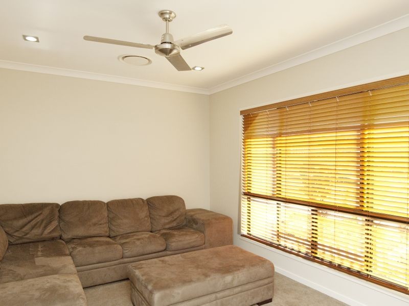 5 Redgum Drive, Kirkwood QLD 4680