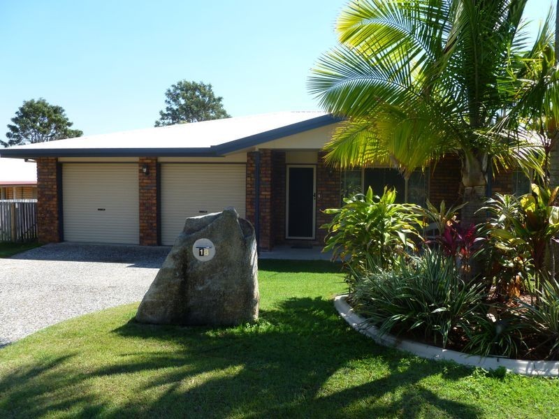 18 Rosslyn Close, Clinton QLD 4680
