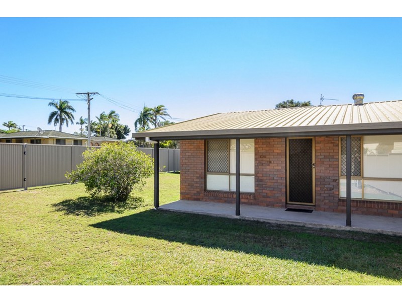 Unit 1 & 2/2 Apollo Drive, Clinton QLD 4680