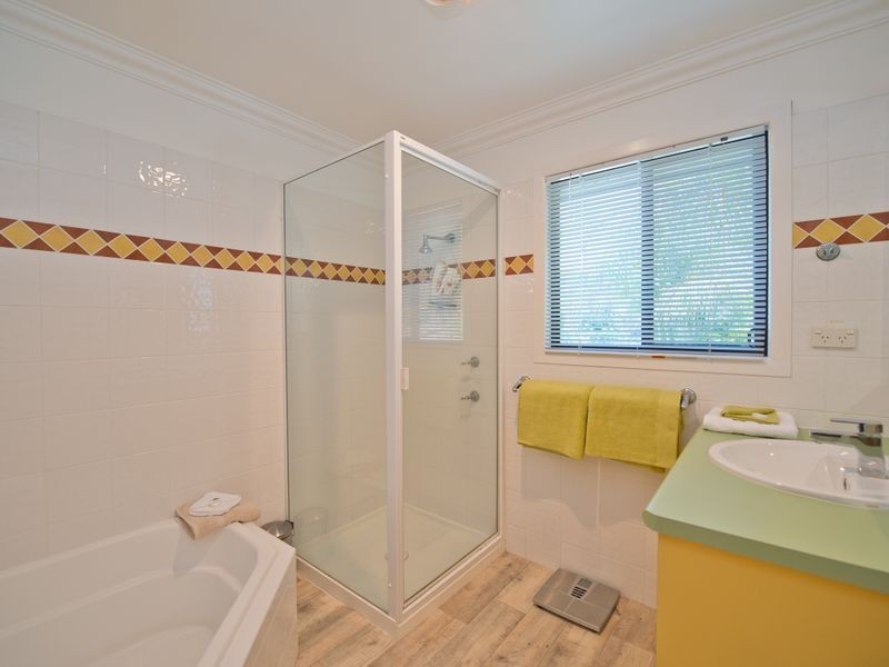 12 Solonika Court, South Gladstone QLD 4680