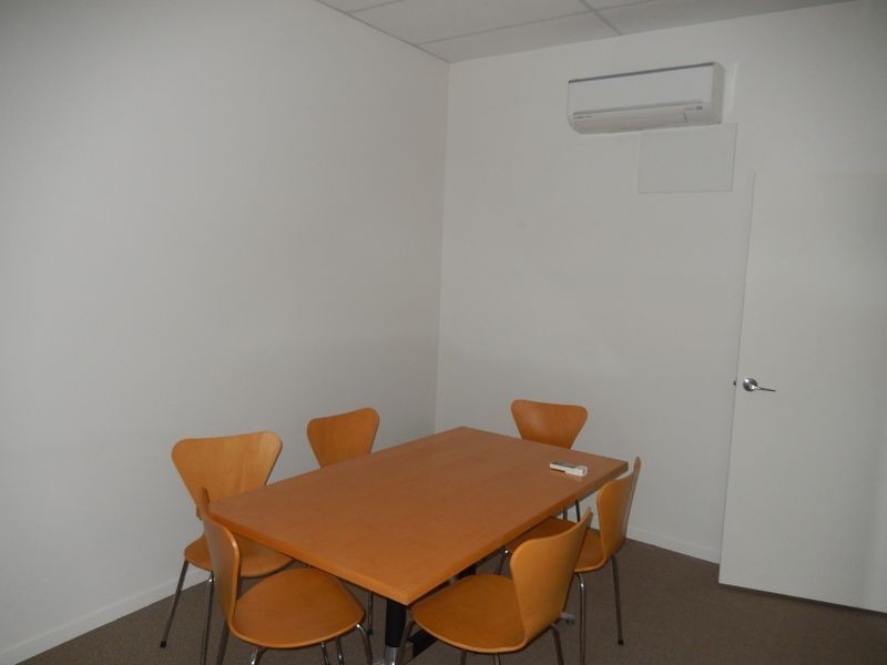 Shop 4/11 Herbert Street, Gladstone QLD 4680
