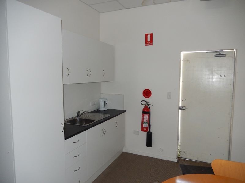 Shop 4/11 Herbert Street, Gladstone QLD 4680