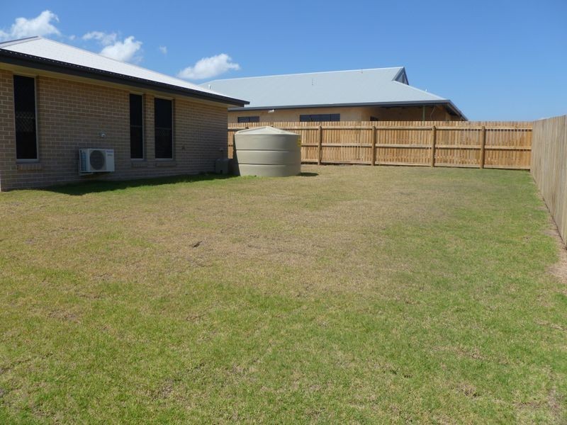 42 Liriope Drive, Kirkwood QLD 4680