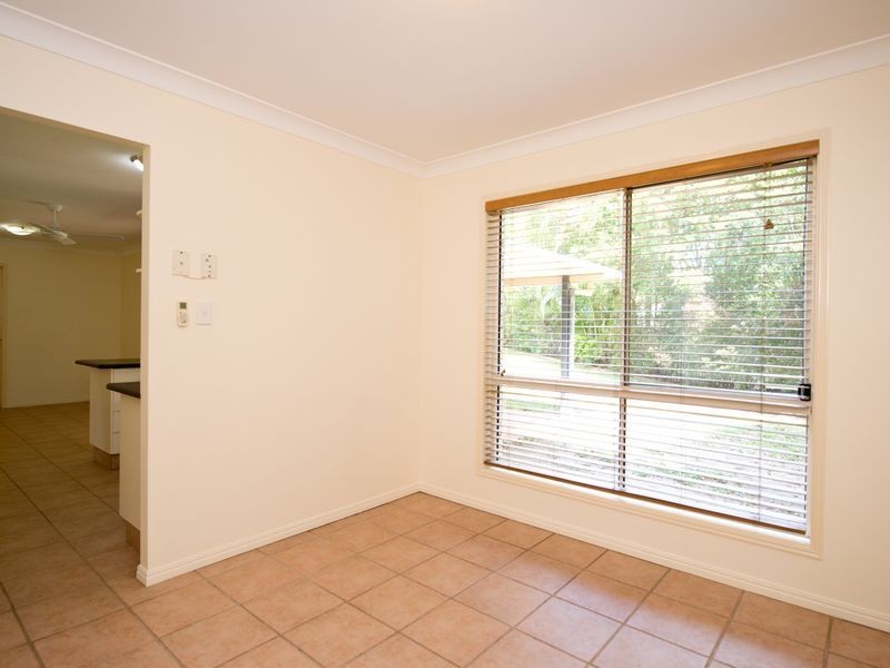 6 Tollana Close, New Auckland QLD 4680
