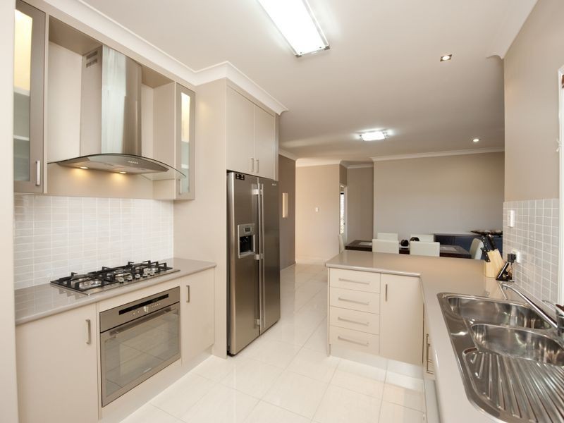 12 CLAREDON STREET, Gladstone QLD 4680