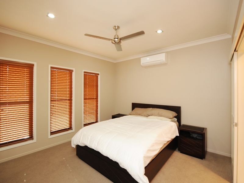 12 CLAREDON STREET, Gladstone QLD 4680