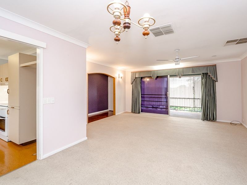 10 Tudman Street, West Gladstone QLD 4680