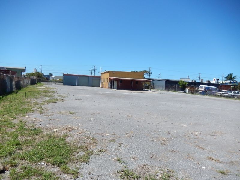 83 Hanson Road, Gladstone QLD 4680