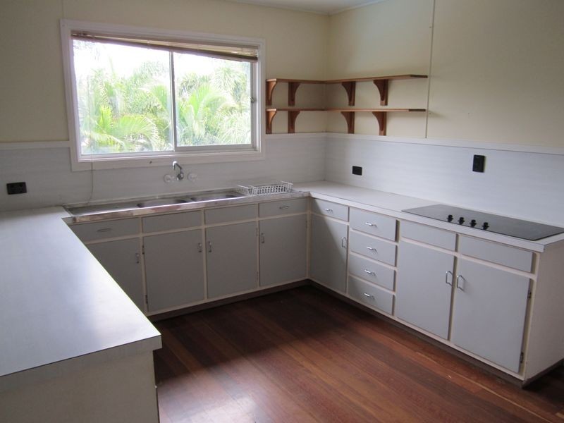 19 SMITH STREET, Gladstone QLD 4680