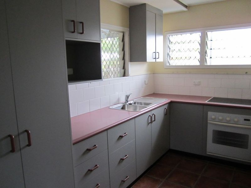 19 SMITH STREET, Gladstone QLD 4680