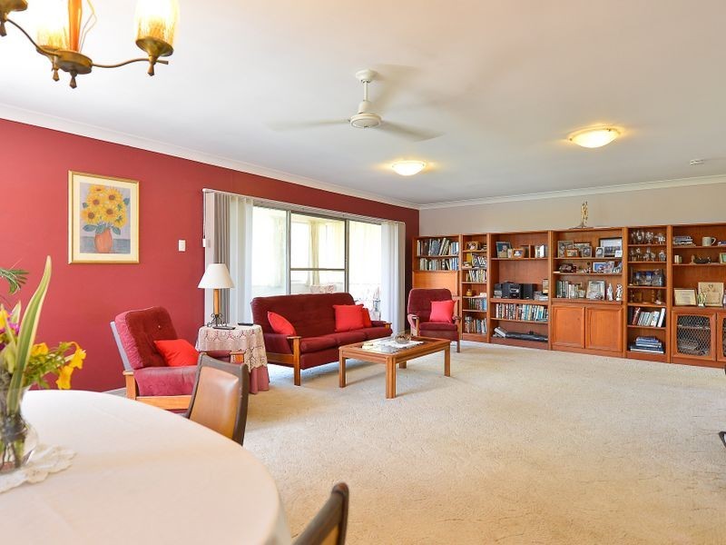 12 Boyne Crescent, West Gladstone QLD 4680