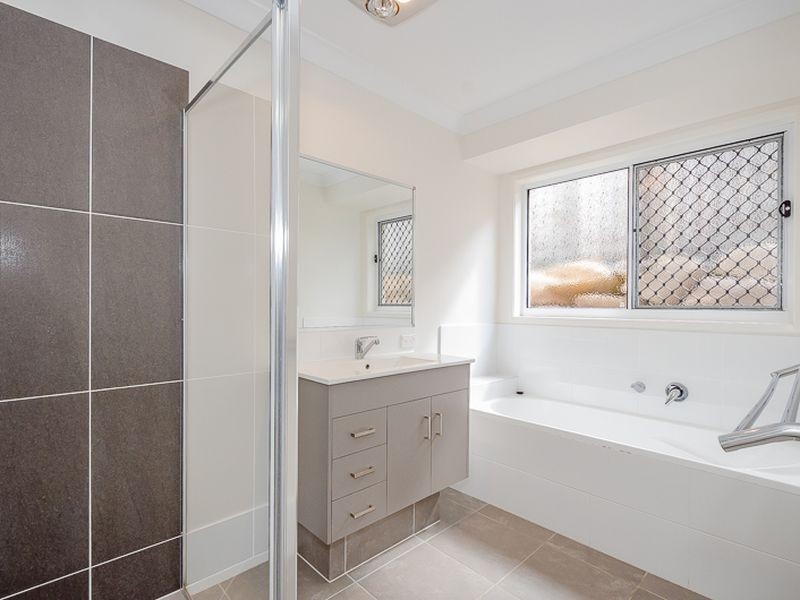 14 Jardine Crescent, Boyne Island QLD 4680