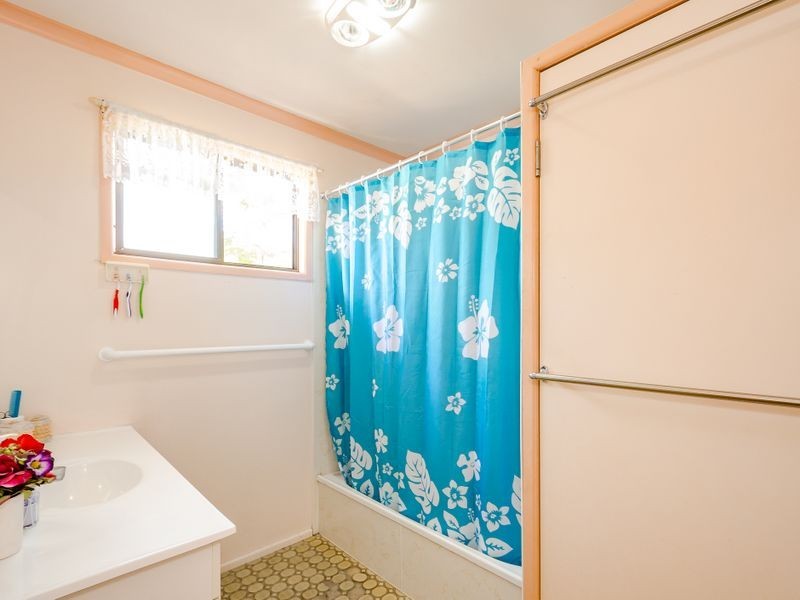 24 Harrier Avenue, New Auckland QLD 4680