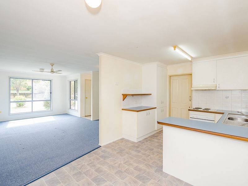 21 Curtis avenue, Boyne Island QLD 4680