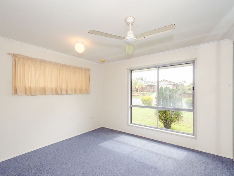 21 Curtis avenue, Boyne Island QLD 4680