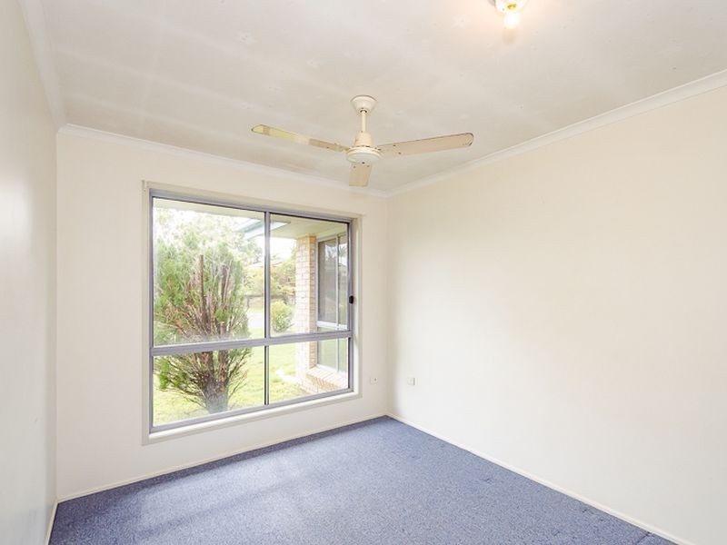 21 Curtis avenue, Boyne Island QLD 4680