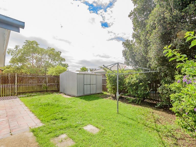 21 Curtis avenue, Boyne Island QLD 4680