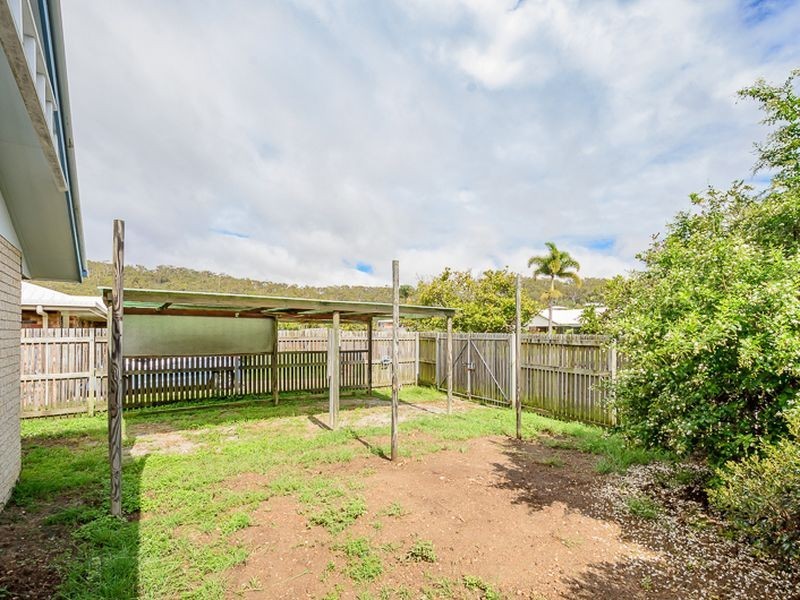 21 Curtis avenue, Boyne Island QLD 4680